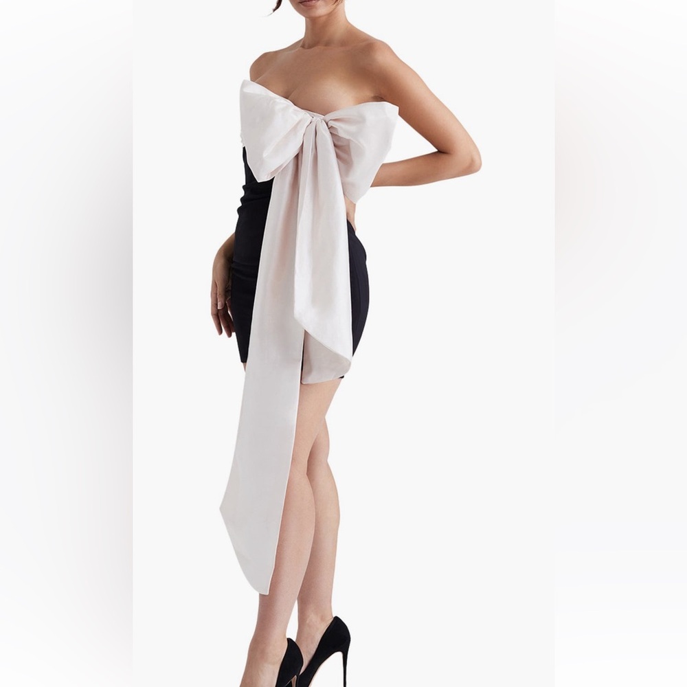 NWT House of CB Bow Dress